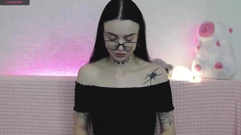 Taya online show from December 4, 2025, 8:06 pm