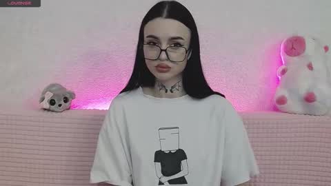 Taya online show from December 21, 2025, 4:58 pm