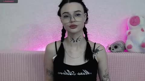 Taya online show from February 4, 2026, 6:47 pm