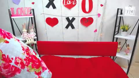 TayaBoret online show from September 16, 2025, 6:31 pm