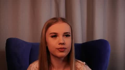 Snapshot of tayelin chatting on April 13, 2026, 4:23 pm Taya online show from April 13, 2026, 4:23 pm