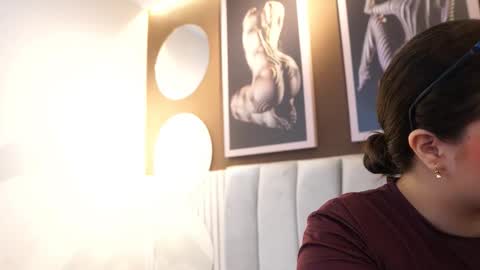 Teylor  Kim online show from December 18, 2025, 5:08 pm