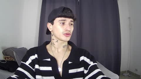 Snapshot of taylor_024 chatting on June 2, 2026, 4:58 am independent model online show from June 2, 2026, 4:58 am