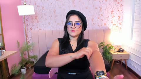 Taylor Bennet online show from April 23, 2026, 11:53 am