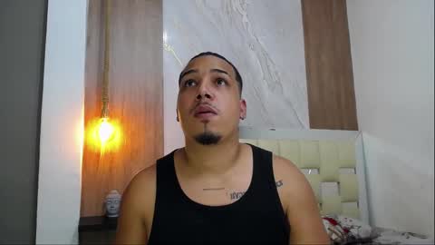 taylor_collins_2 online show from September 28, 2025, 6:02 pm