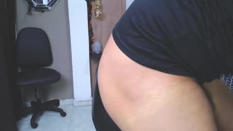 taylor_collins_2 online show from October 29, 2025, 5:25 pm