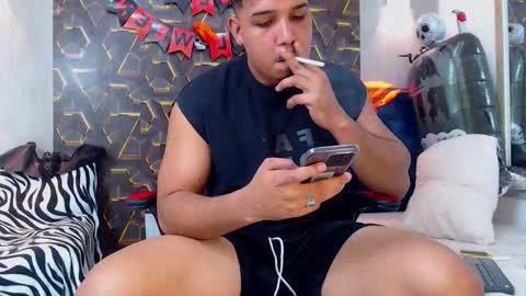 taylor_collins_2 online show from October 31, 2025, 11:17 pm