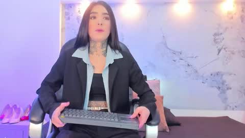 Taylor online show from February 3, 2026, 4:10 am