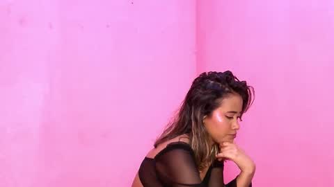 Snapshot of taylor_lii0425 chatting on March 16, 2026, 10:25 pm Warayana online show from March 16, 2026, 10:25 pm