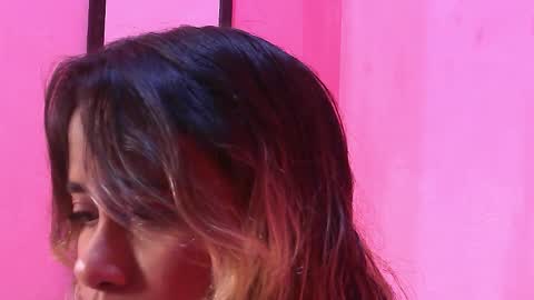 Snapshot of taylor_lii0425 chatting on March 19, 2026, 9:41 pm Warayana online show from March 19, 2026, 9:41 pm