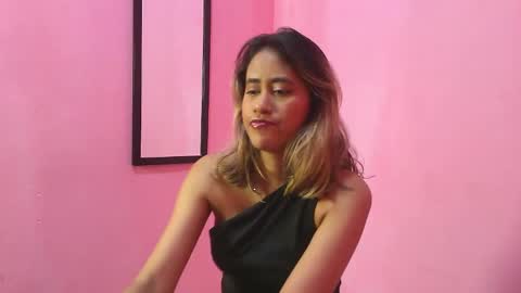 Snapshot of taylor_lii0425 chatting on March 25, 2026, 7:53 pm Warayana online show from March 25, 2026, 7:53 pm