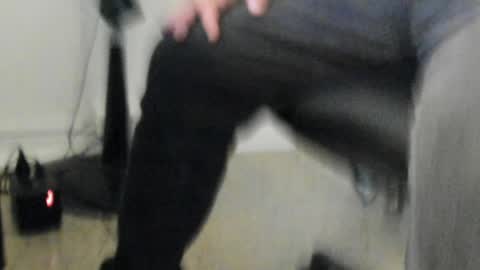 taylor_rodas online show from May 1, 2026, 11:48 am