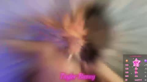 Taylor Sanz online show from December 25, 2024, 5:48 am
