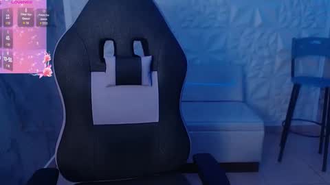 Snapshot of taylor_sophie chatting on February 15, 2026, 6:04 pm Taylor online show from February 15, 2026, 6:04 pm