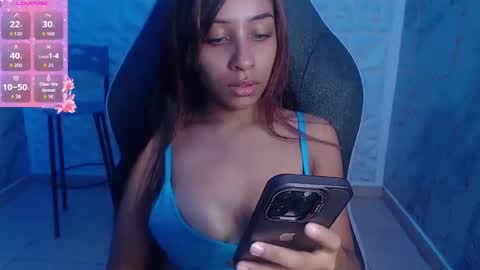 Snapshot of taylor_sophie chatting on February 19, 2026, 7:10 pm Taylor online show from February 19, 2026, 7:10 pm