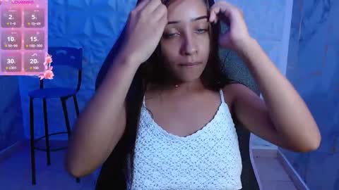 Snapshot of taylor_sophie chatting on February 20, 2026, 7:25 pm Taylor online show from February 20, 2026, 7:25 pm