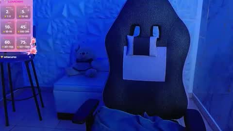 Snapshot of taylor_sophie chatting on February 25, 2026, 7:01 pm Taylor online show from February 25, 2026, 7:01 pm