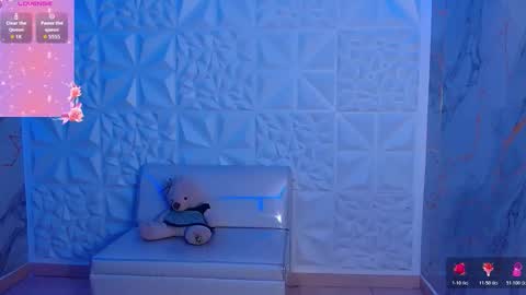 Snapshot of taylor_sophie chatting on February 26, 2026, 7:24 pm Taylor online show from February 26, 2026, 7:24 pm