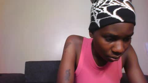 taylor_swift09 online show from February 5, 2026, 7:29 pm