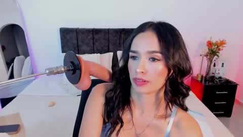 Taylor online show from December 18, 2025, 9:54 pm