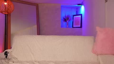 Snapshot of taylormich1 chatting on October 1, 2025, 6:47 pm taylormichell online show from October 1, 2025, 6:47 pm