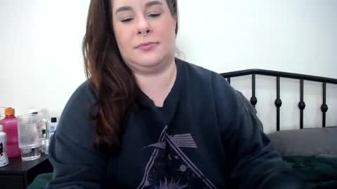 Snapshot of taylormichaels87 chatting on December 1, 2025, 10:04 pm Taylor Michaels online show from December 1, 2025, 10:04 pm