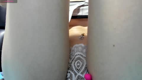 XIMENA online show from December 3, 2024, 9:45 pm