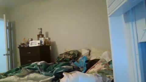 taylorslay online show from April 23, 2026, 12:12 am