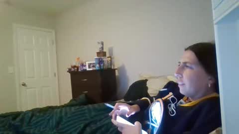 Snapshot of taylorslay chatting on May 19, 2026, 1:56 am taylorslay online show from May 19, 2026, 1:56 am