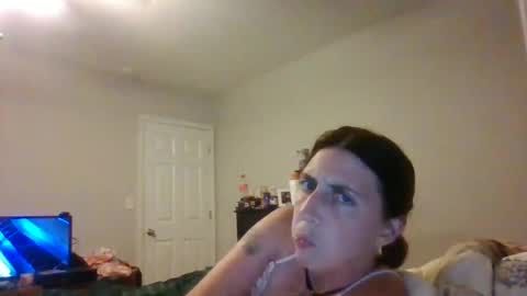 Snapshot of taylorslay chatting on June 18, 2026, 1:06 am taylorslay online show from June 18, 2026, 1:06 am