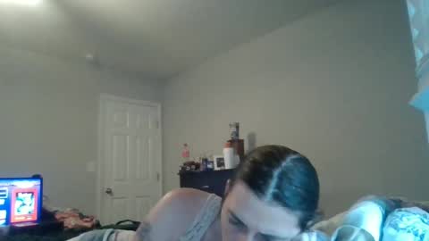 Snapshot of taylorslay chatting on June 18, 2026, 11:42 pm taylorslay online show from June 18, 2026, 11:42 pm