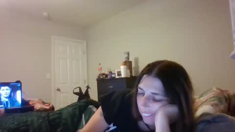 Snapshot of taylorslay chatting on June 22, 2026, 3:25 am taylorslay online show from June 22, 2026, 3:25 am