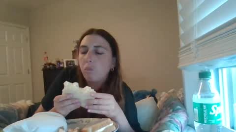 Snapshot of taylorslay chatting on July 30, 2026, 11:59 pm taylorslay online show from July 30, 2026, 11:59 pm