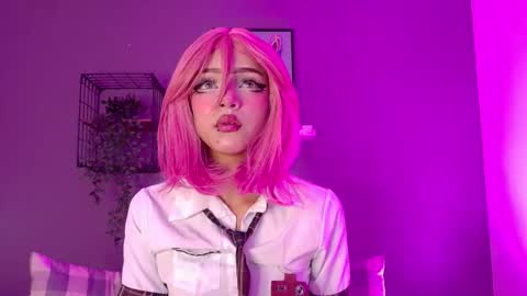 TAYLOR  online show from December 22, 2025, 11:40 am