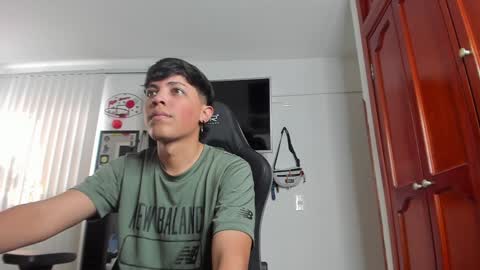 taylorsorf online show from December 11, 2024, 8:28 pm