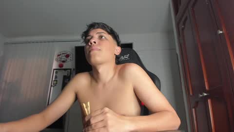 taylorsorf online show from January 13, 2025, 10:35 pm