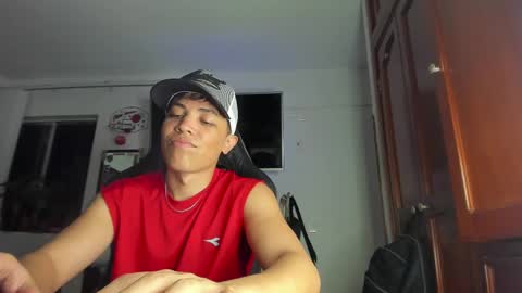 taylorsorf online show from November 5, 2025, 12:32 am