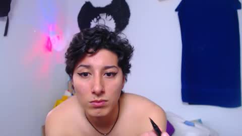 Taylorsweet1111 online show from December 3, 2025, 6:50 pm