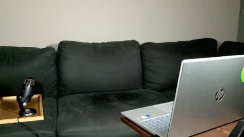 Tayls online show from January 10, 2025, 10:15 pm