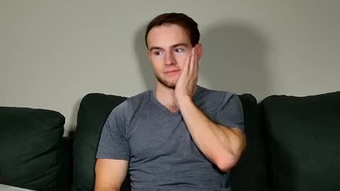 Tayls online show from March 8, 2025, 10:02 pm