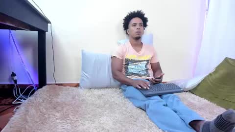 Snapshot of taysonysasha chatting on October 2, 2025, 9:55 pm ask for cum online show from October 2, 2025, 9:55 pm