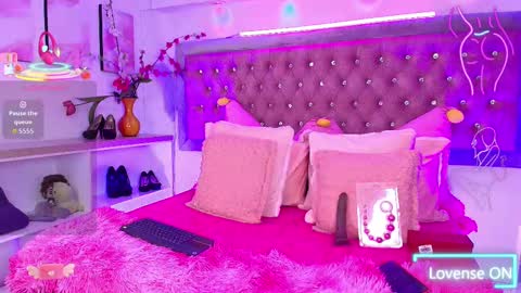 Sofia online show from October 4, 2025, 2:26 pm