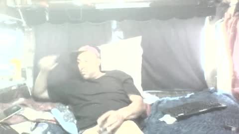 Snapshot of tazz202569378296 chatting on June 15, 2026, 8:22 pm Big Daddy online show from June 15, 2026, 8:22 pm