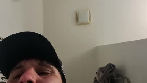 Luis online show from October 8, 2025, 9:45 pm