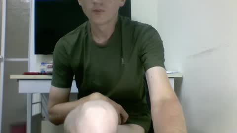 Snapshot of tcute0 chatting on September 21, 2025, 7:15 pm tcute0 online show from September 21, 2025, 7:15 pm