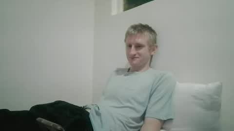 Snapshot of tcute0 chatting on February 19, 2026, 10:06 pm tcute0 online show from February 19, 2026, 10:06 pm