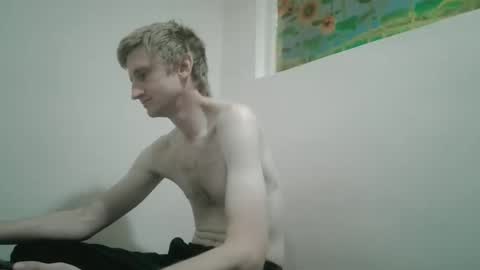 Snapshot of tcute0 chatting on April 27, 2026, 9:46 pm tcute0 online show from April 27, 2026, 9:46 pm
