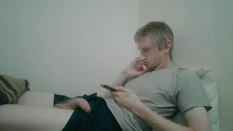 Snapshot of tcute0 chatting on May 7, 2026, 5:46 am tcute0 online show from May 7, 2026, 5:46 am