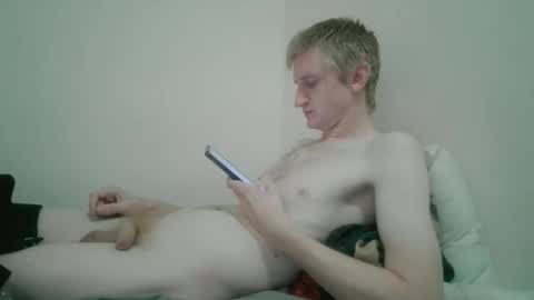 Snapshot of tcute0 chatting on May 8, 2026, 12:27 am tcute0 online show from May 8, 2026, 12:27 am
