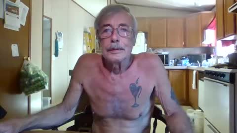 Teak online show from October 17, 2025, 5:48 pm